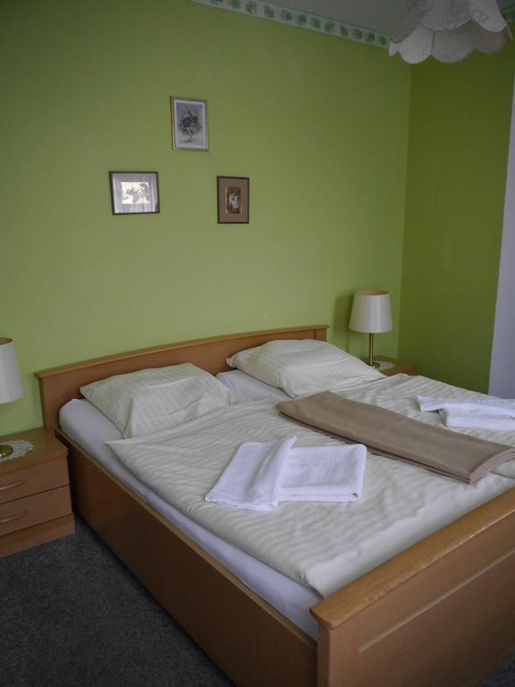 Hotel Zur Sonne Cottbus Szoba fotó